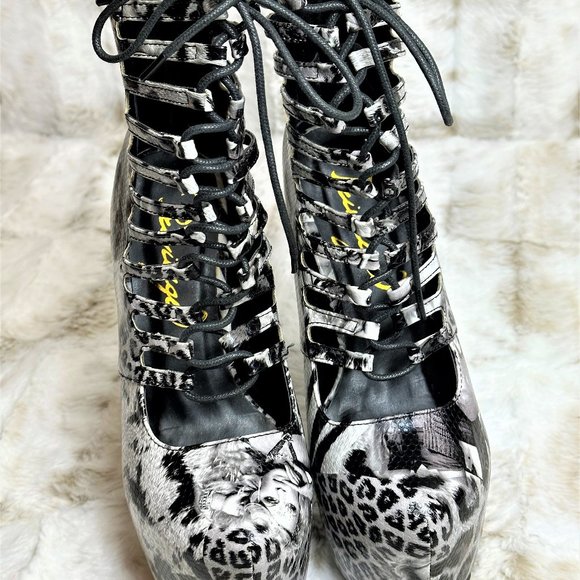 Privileged Platform Ankle Boots Animal Mag Print Lug Sole - Picture 10 of 15